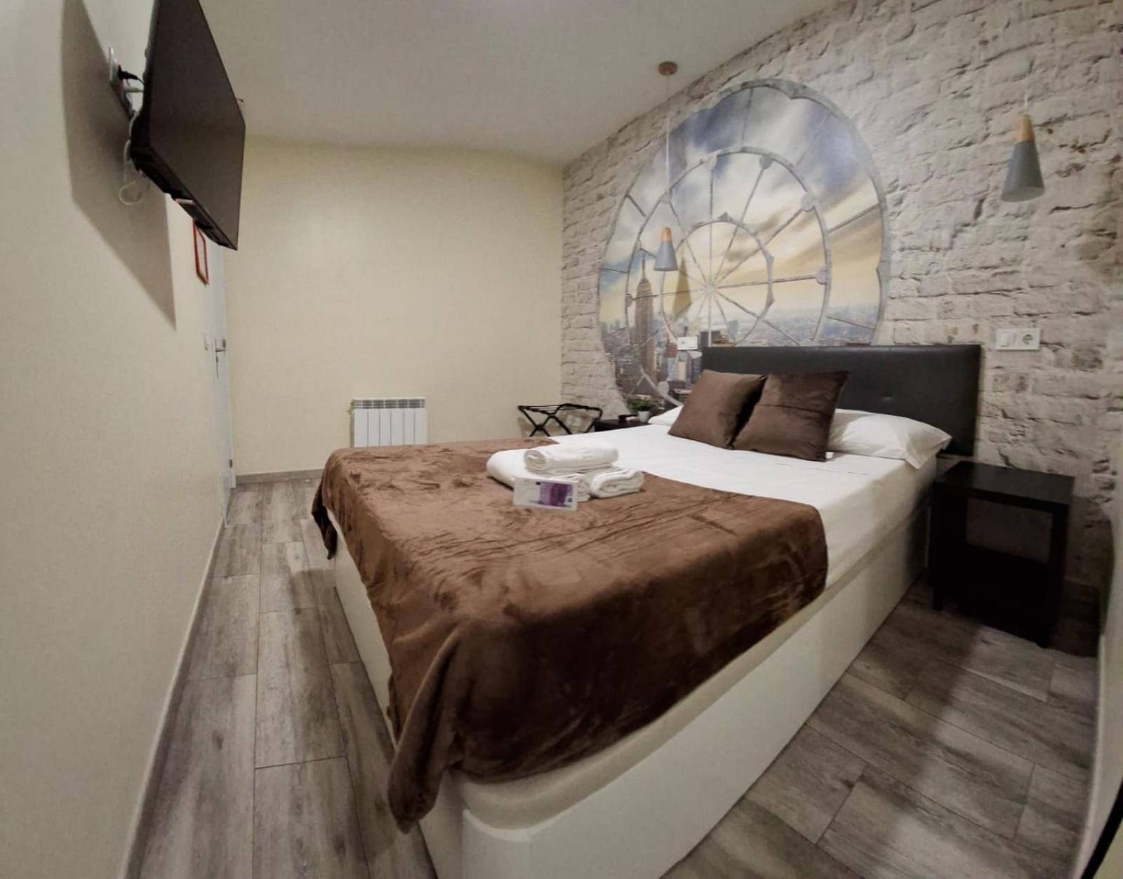 Ch Cruz Madrid Hotel Buitenkant foto